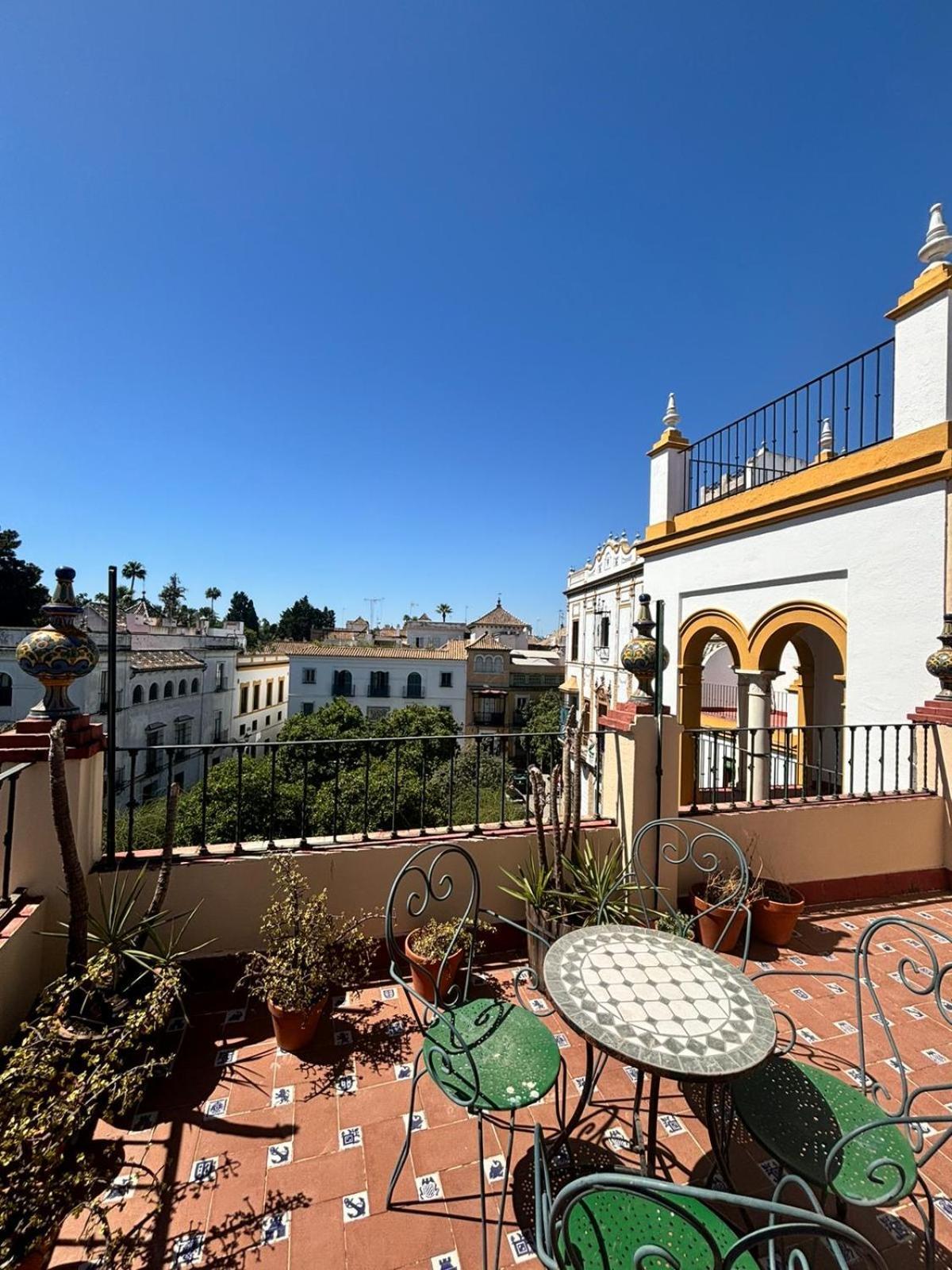 Plaza De Santa Cruz Apartment Seville Exterior photo