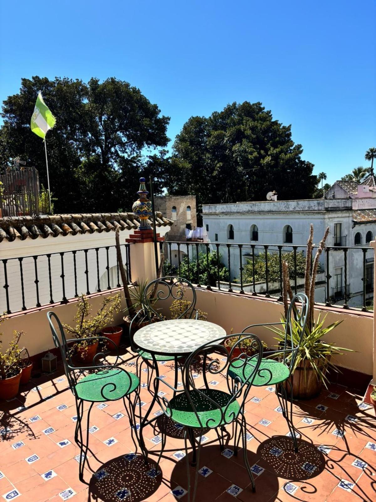 Plaza De Santa Cruz Apartment Seville Exterior photo